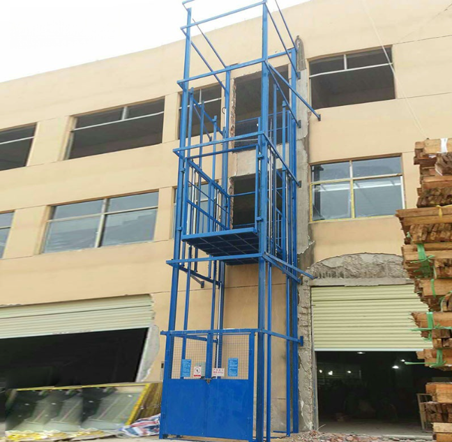 上海建材厂室外物料提升